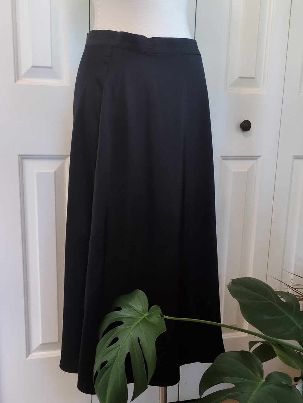 H&M Black Maxi Skirt with Flowing A-Line Silhouette